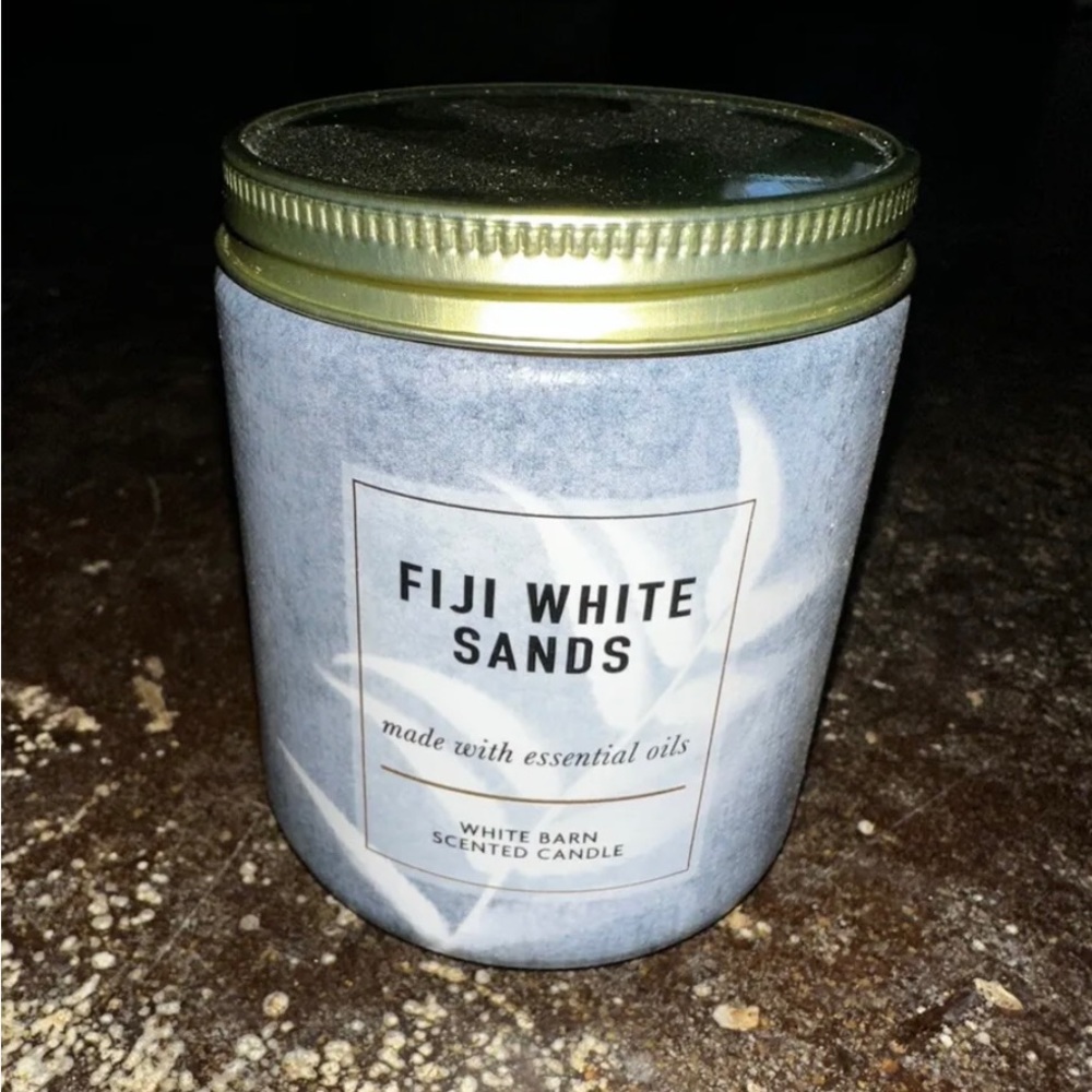 Fiji white sand candle